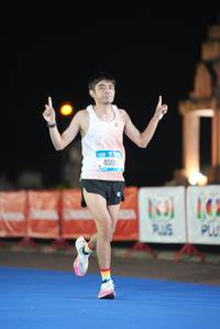 BIB: 4089, 102
                            <button type="button" onclick="openModal(19772150)" class="btn btn-primary btn-sm float-right btn-popup" data-toggle="modal" data-target=".modal-high-quality">
                        <i class="fas fa-shopping-cart"></i> Add to Cart
                    </button>
                                            <button type="button" onclick="isThisMe(19772150, true)" class="btn btn-success btn-sm float-right btn-popup btn-isme hidden" data-toggle="tooltip" data-placement="bottom" title="นี่คือรูปของคุณใช่ไหม คลิกที่นี่เพื่อเอาเข้าอัลบั้ม">
                        <i class="fas fa-plus"></i> Add to album
                    </button>
                    <button type="button" onclick="isThisMe(19772150, false)" class="btn btn-warning btn-sm float-right btn-popup btn-isnotme hidden">
                        <i class="fas fa-ban"></i> Remove from album
                    </button>